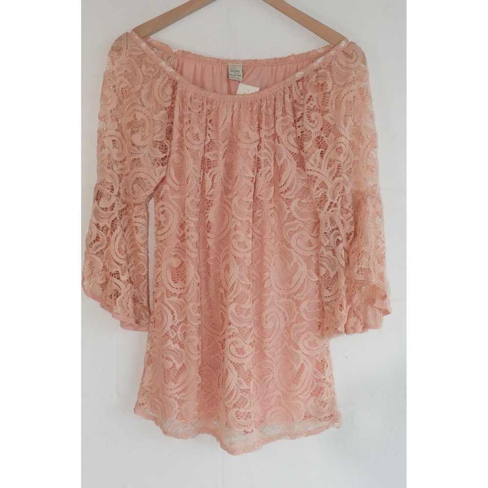 WinWin Full Lace Tunic‎ Women Small/Medium Peach Off Shoulder Bell Sleeve Top